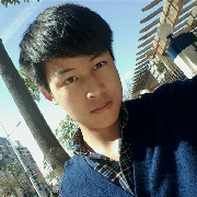 李伟